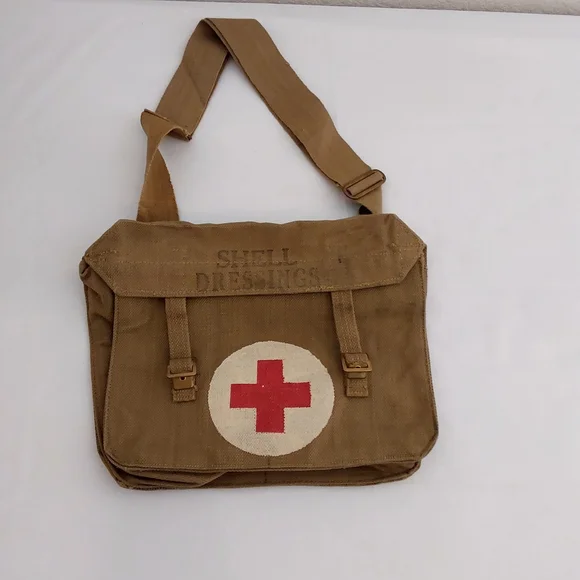 Original British WWII Pattern 1937 Medic Shoulder Bag for Shell Dressings
